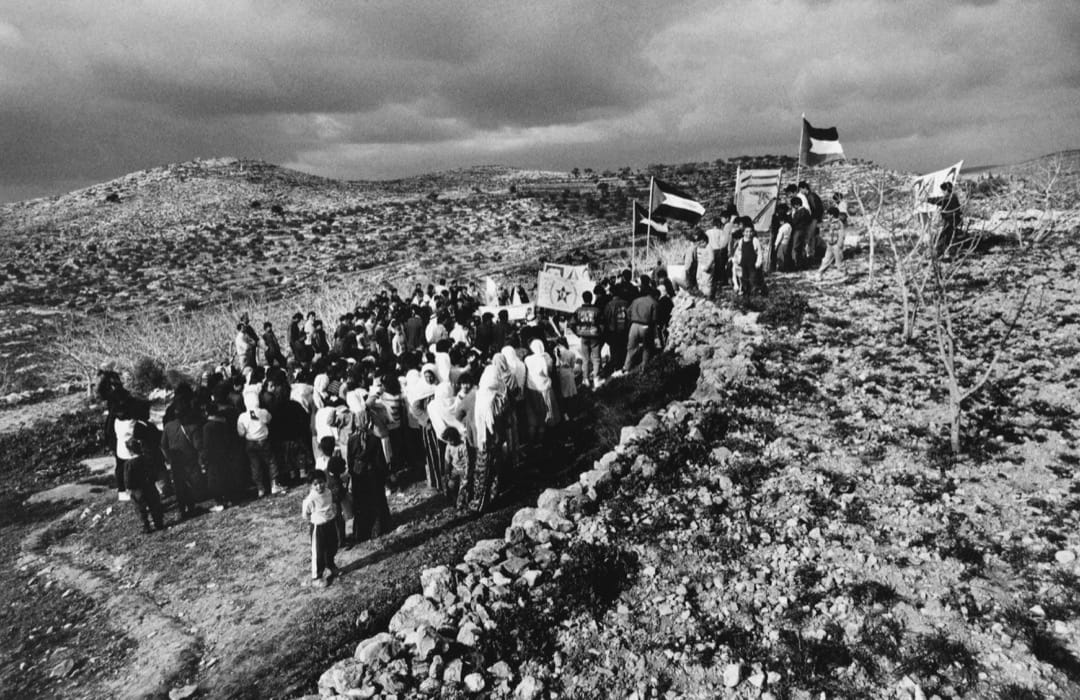 两名在约旦河西岸被以色列士兵射杀的巴勒斯坦村民举殡。