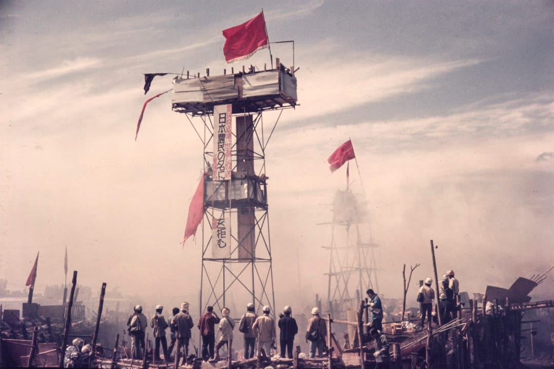 滨口隆作品《战栗的成田机场》。Hamaguchi Takashi, 