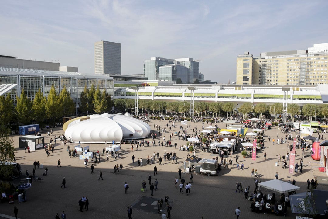 今年的法蘭克福書展整體人流卻大不如前，從前會場開到八號館如今只開到六號館。