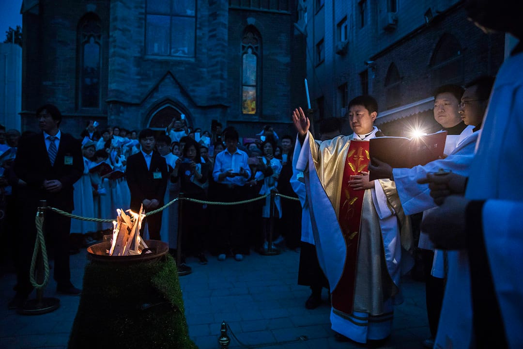 2017年4月15日，中國北京的天主教教會在復活節期間舉行慶祝活動。