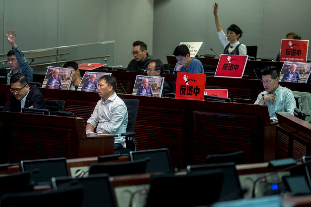 08:30AM - 民主派議員參加由涂謹申主持的法案委員會，審議《2019年逃犯及刑事事宜相互法律協助法例(修訂)條例草案》。