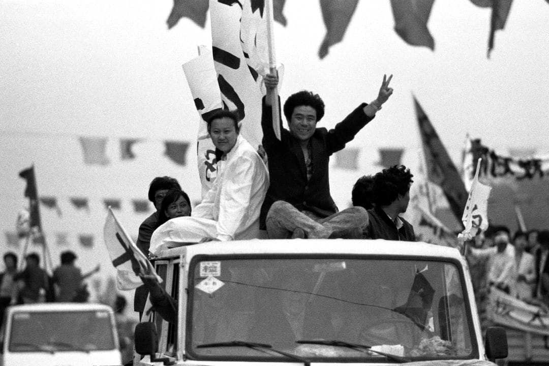 1989年5月17日,天安门广场。
