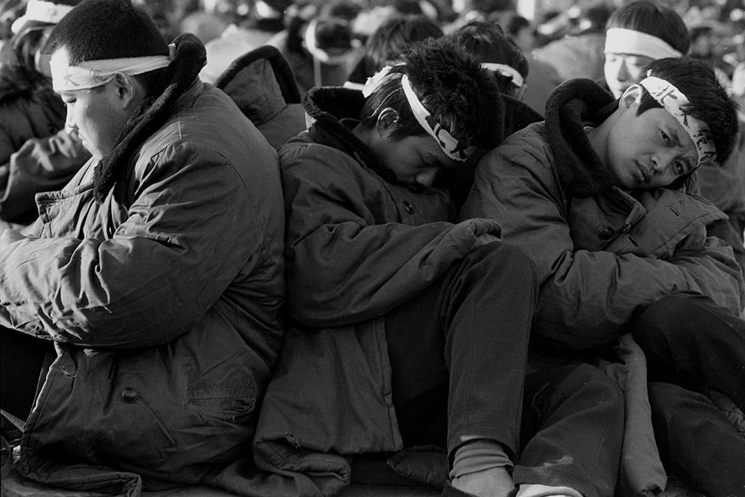 1989年5月14日,北京天安门广场上绝食的学生。