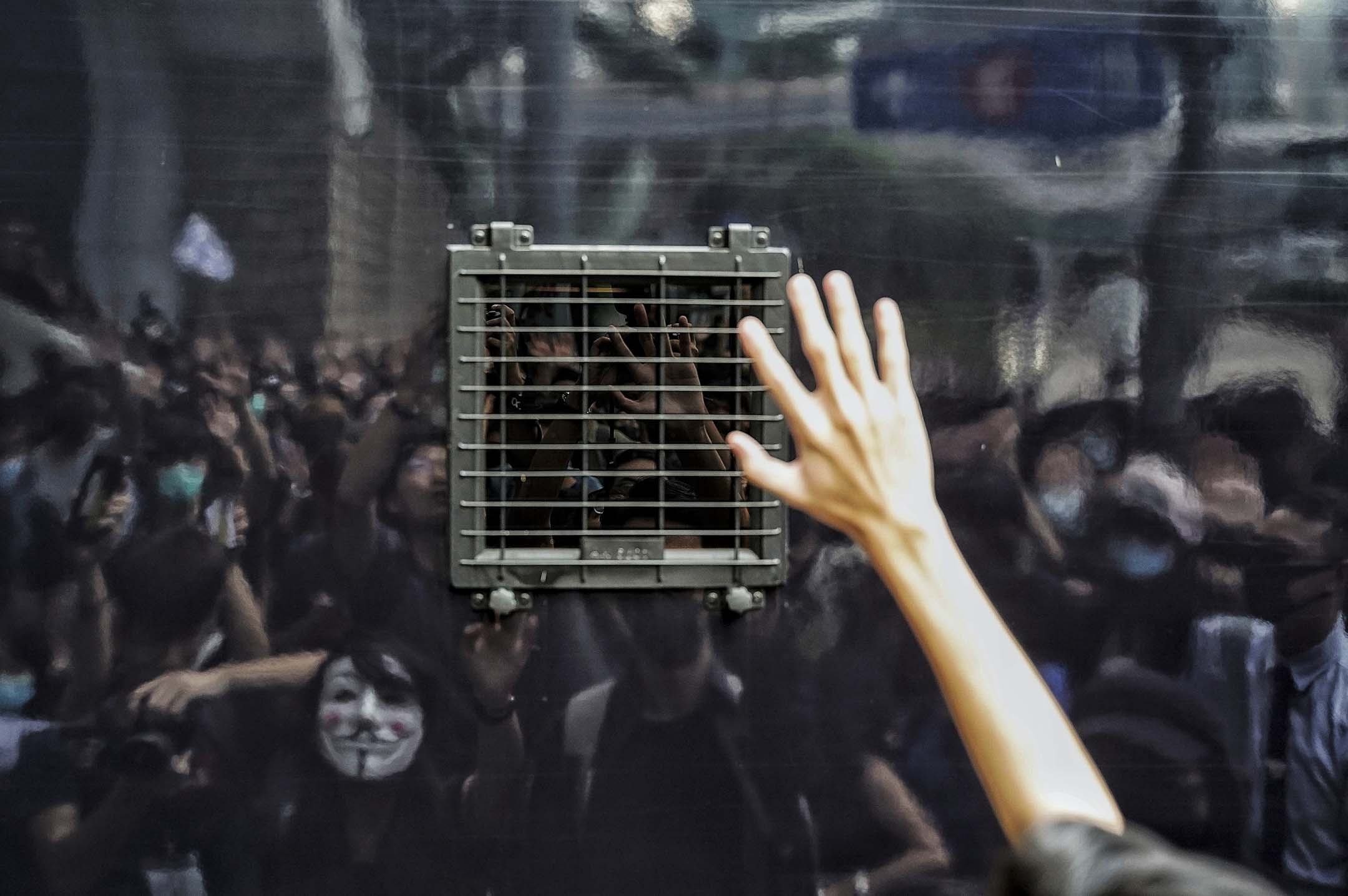 2019年10月9日，在高等法院聲援梁天琦的市民。