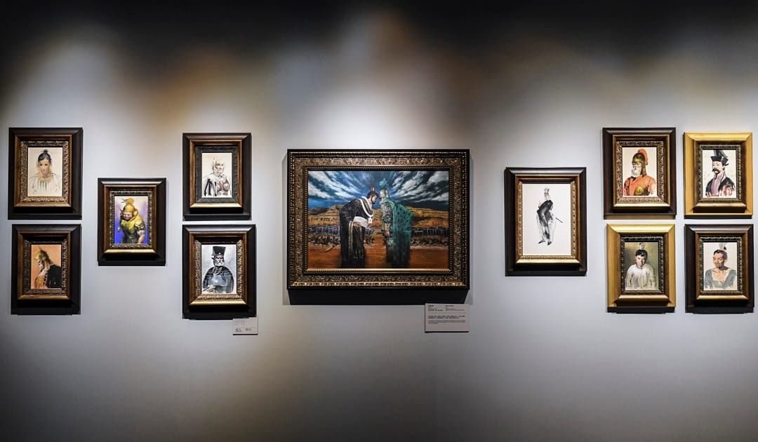 郑问故宫大展。