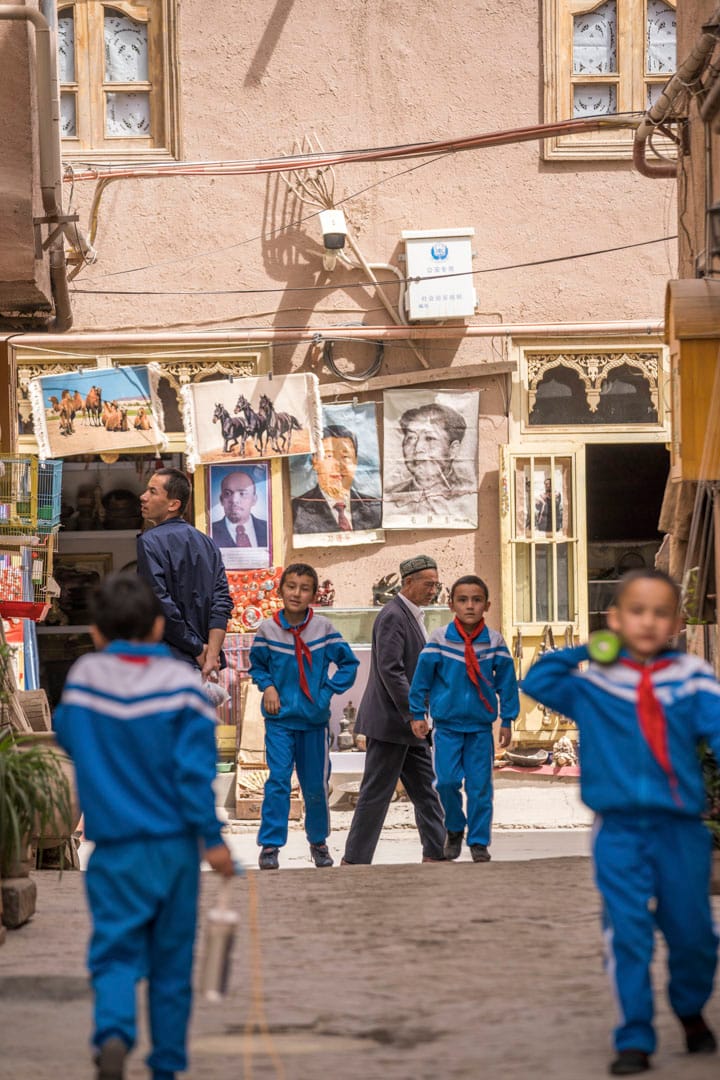 2019年4月16日,新疆喀什的小学生。