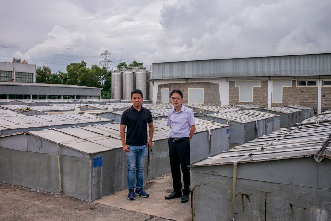 冠珍酱园负责人Daniel与谭先生。