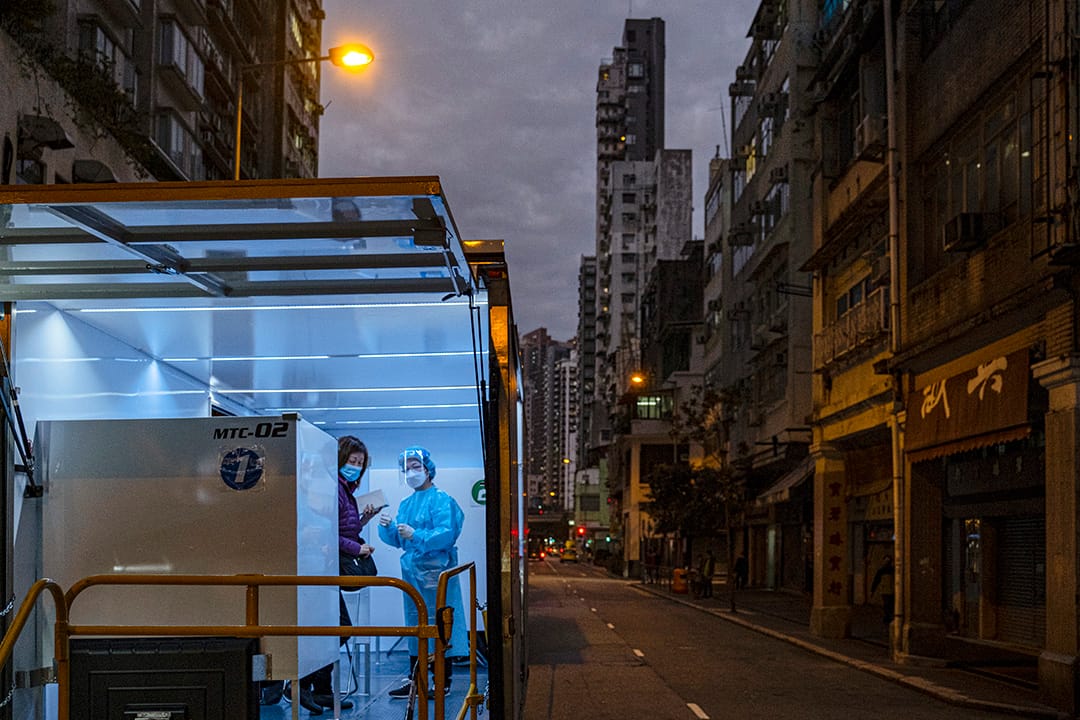 2021年1月20日佐敦，政府设置检疫站及流动检疫车，供市民接受2019冠状病毒测试。