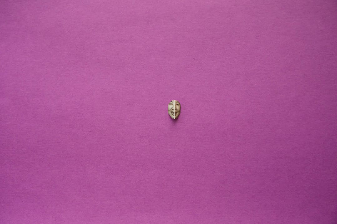 《一刻偶遇，因此失禁》。