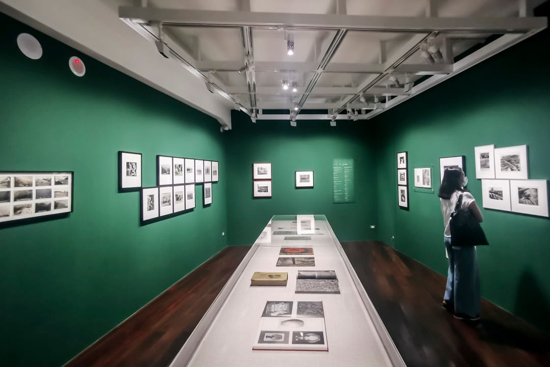 国家摄影文化中心开幕展览《尘与时:从宇宙到居所》。