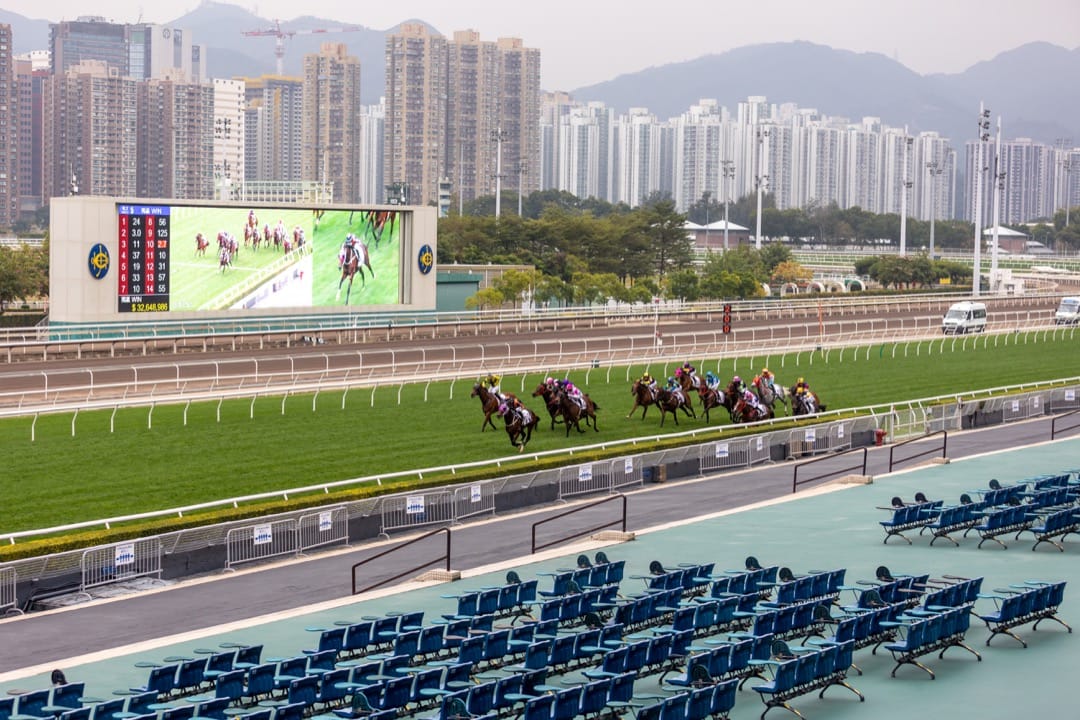 2022年1月9日，香港，沙田馬場舉行賽事，唯觀眾禁止進場觀看。