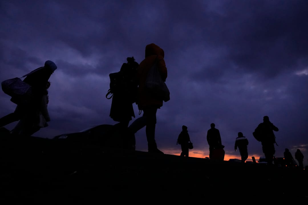 2022年2月26日,逃离乌克兰的难民抵达波兰普热梅希尔(Przemysl)。