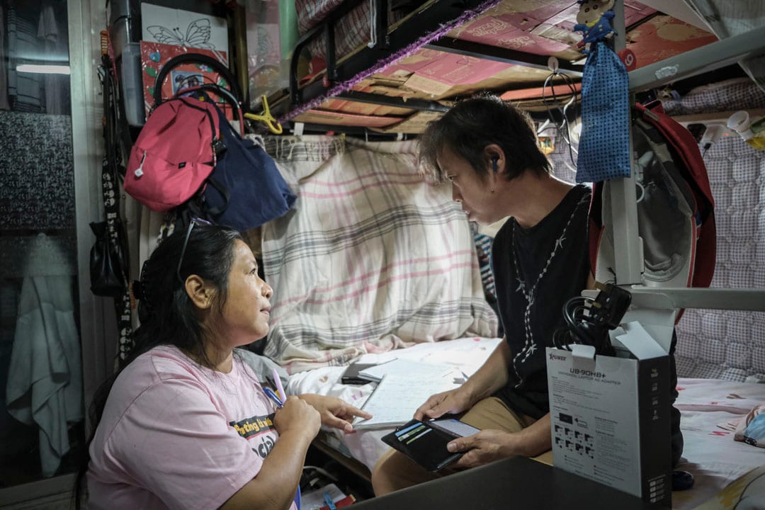 澳門進步家務工工會負責人Jassy和她的伴侶。