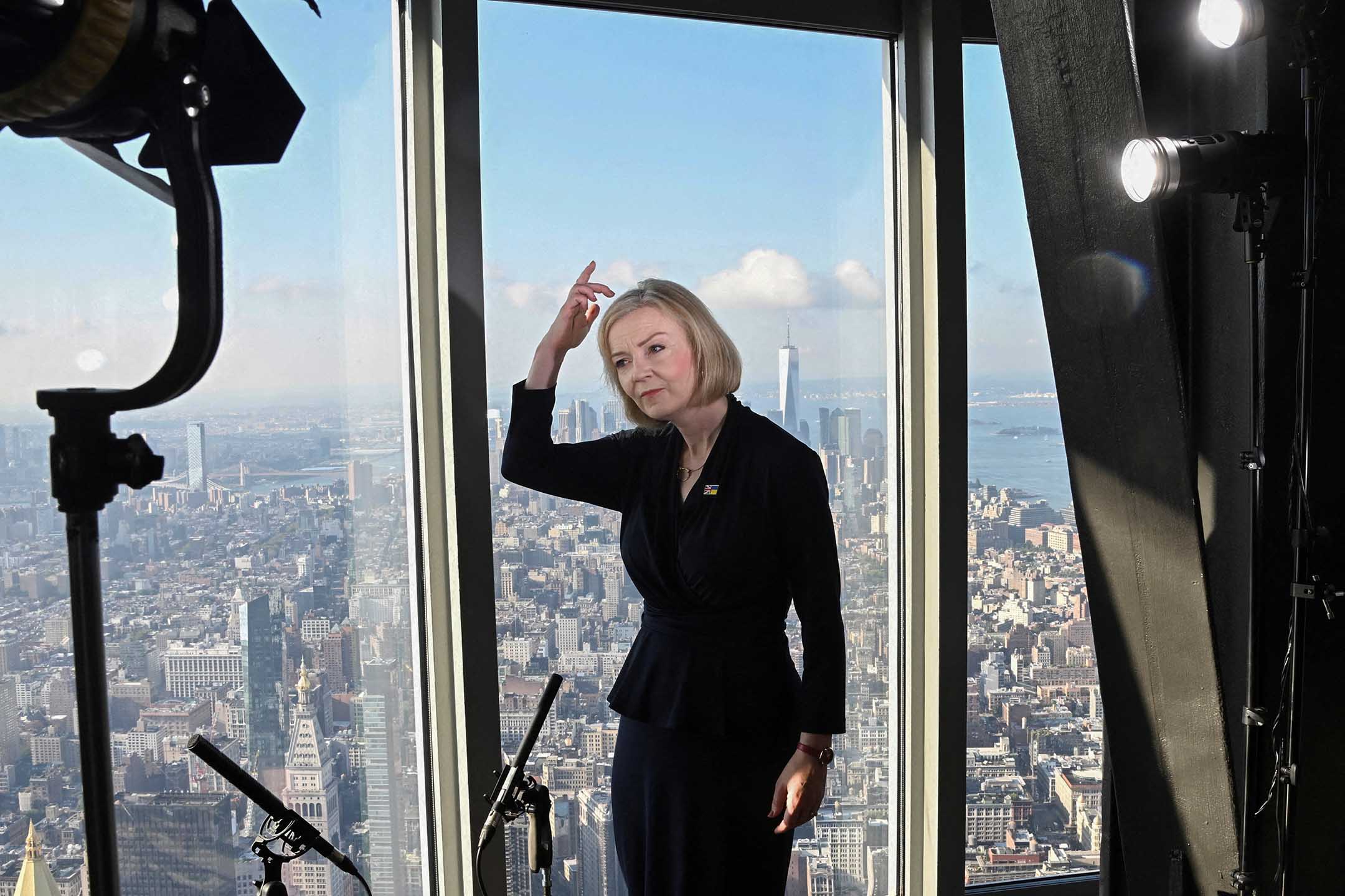 2022年9月20日，英国首相卓慧思 (Liz Truss) 在纽约帝国大厦对媒体发表讲话。