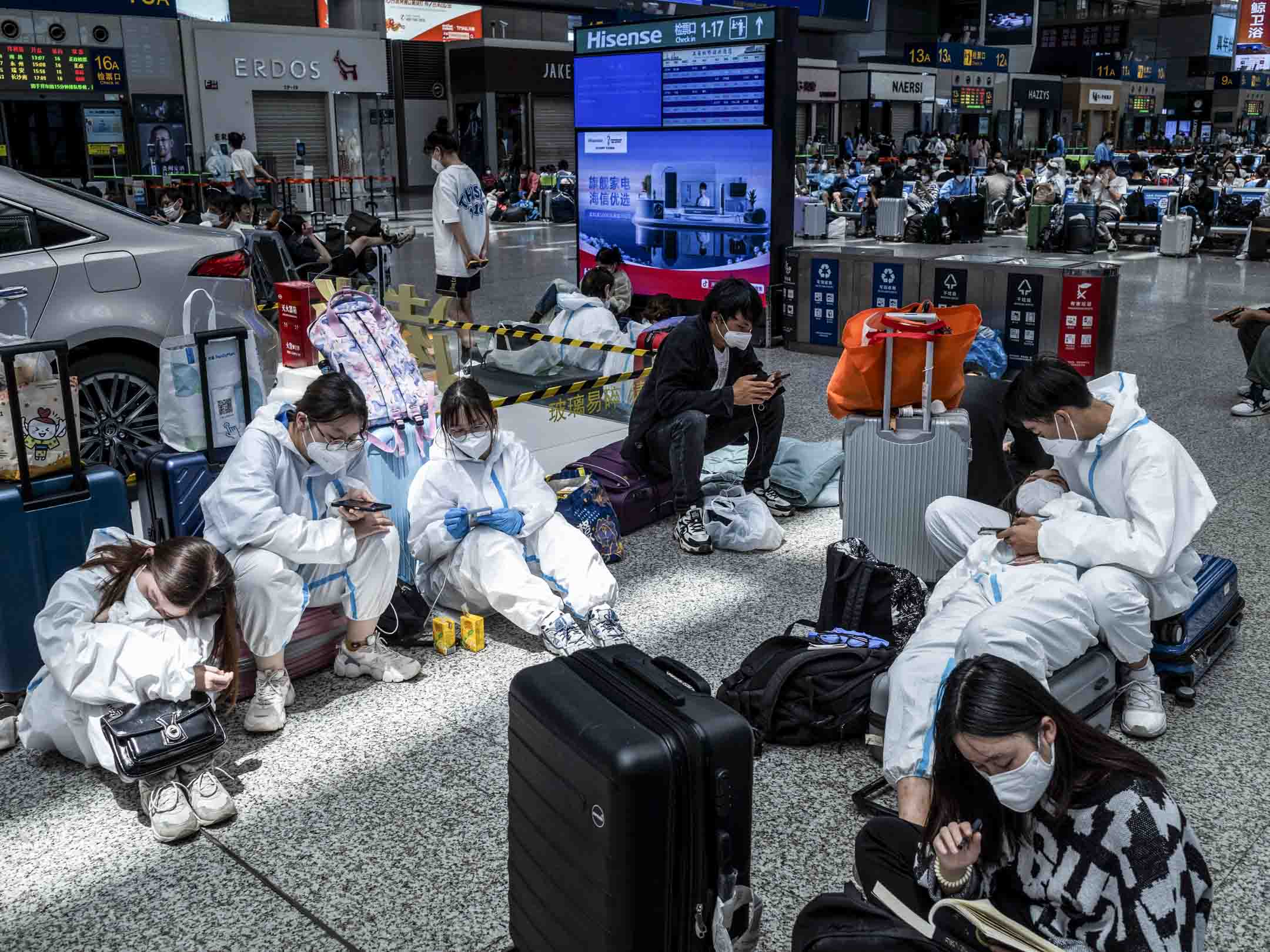 2022年5月22日,上海虹橋高鐵站出境大堂。