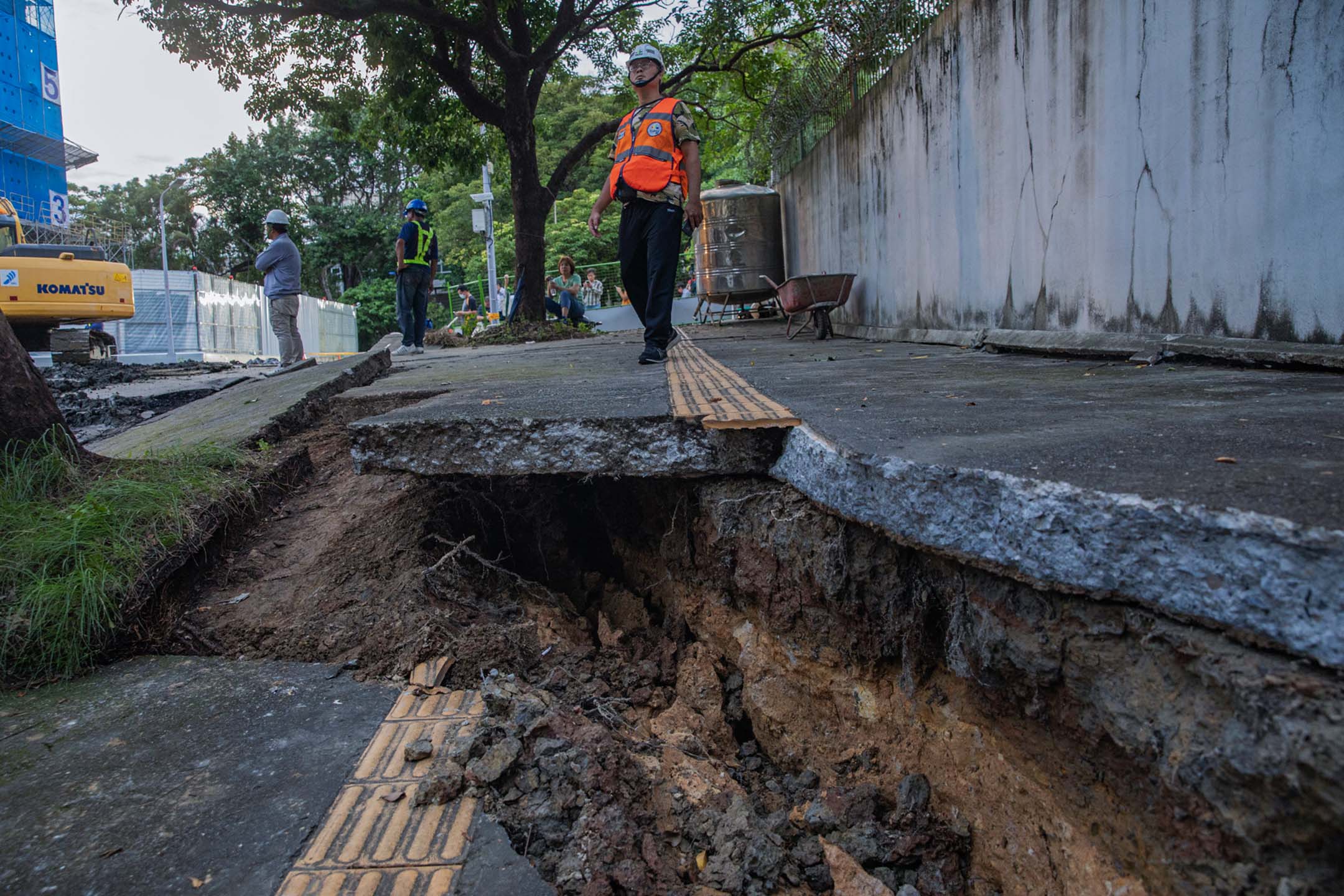 2023年9月8日，台北大直民宅塌陷。攝：陳焯煇/端傳媒