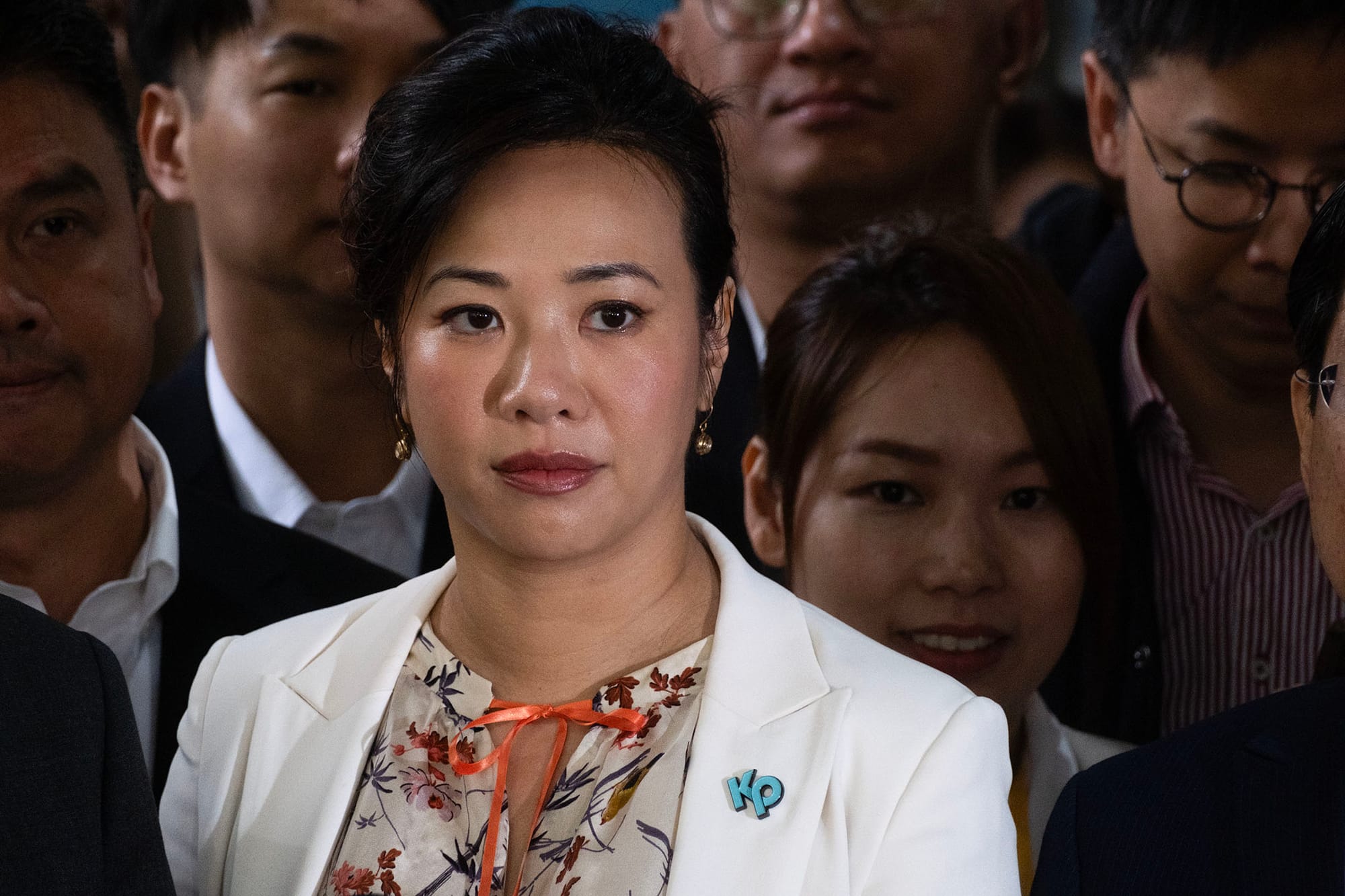 2023年11月24日,台北,台灣民眾黨主席兼總統參選人柯文哲與副手吳欣盈前往中選會登記。攝:陳焯輝/端傳媒