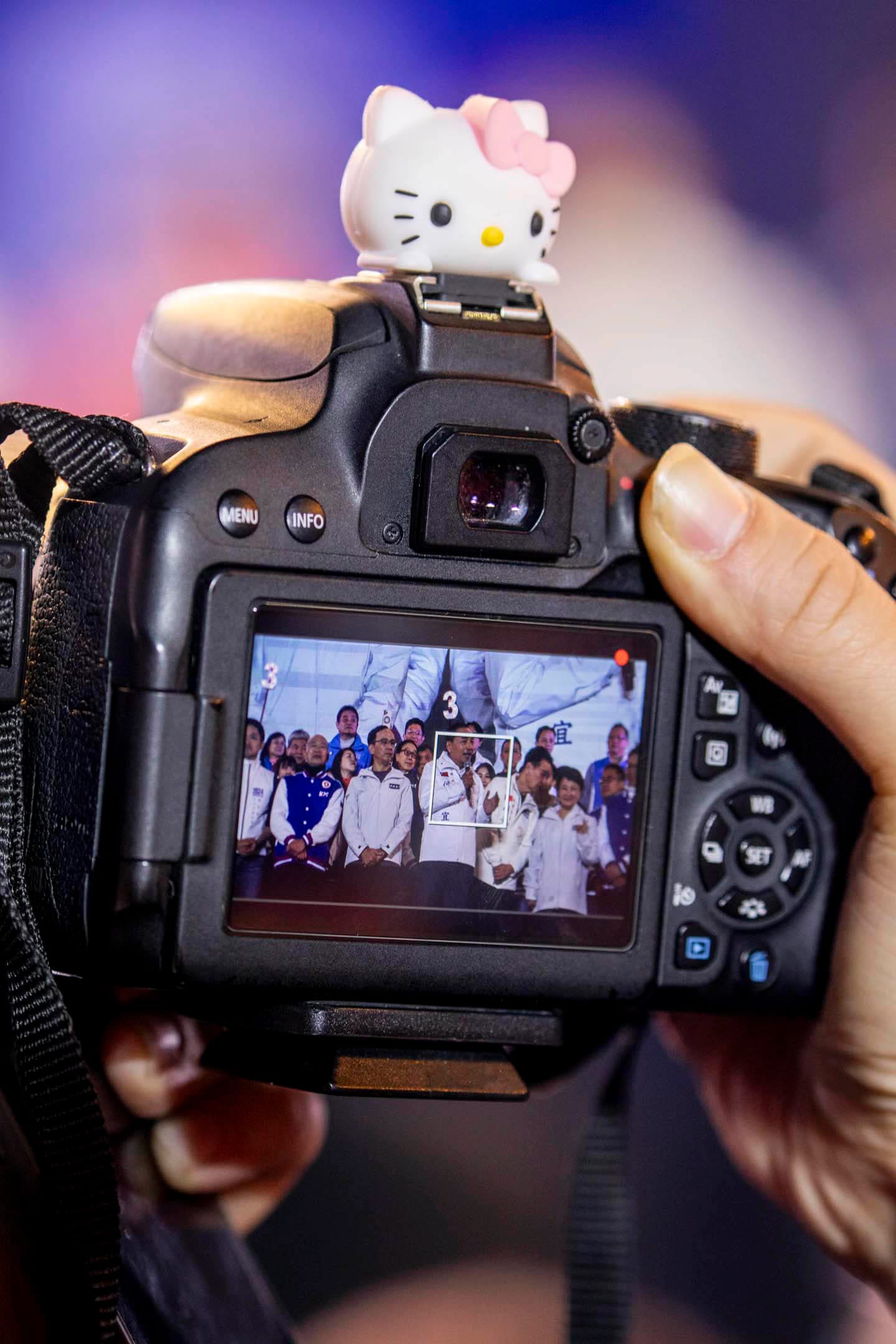 2024年1月12日，國民黨正副總統候選人侯友宜、趙少康在新北市板橋第一體育場舉辦「贏回中華民國 選前之夜」。攝：林振東/端傳媒