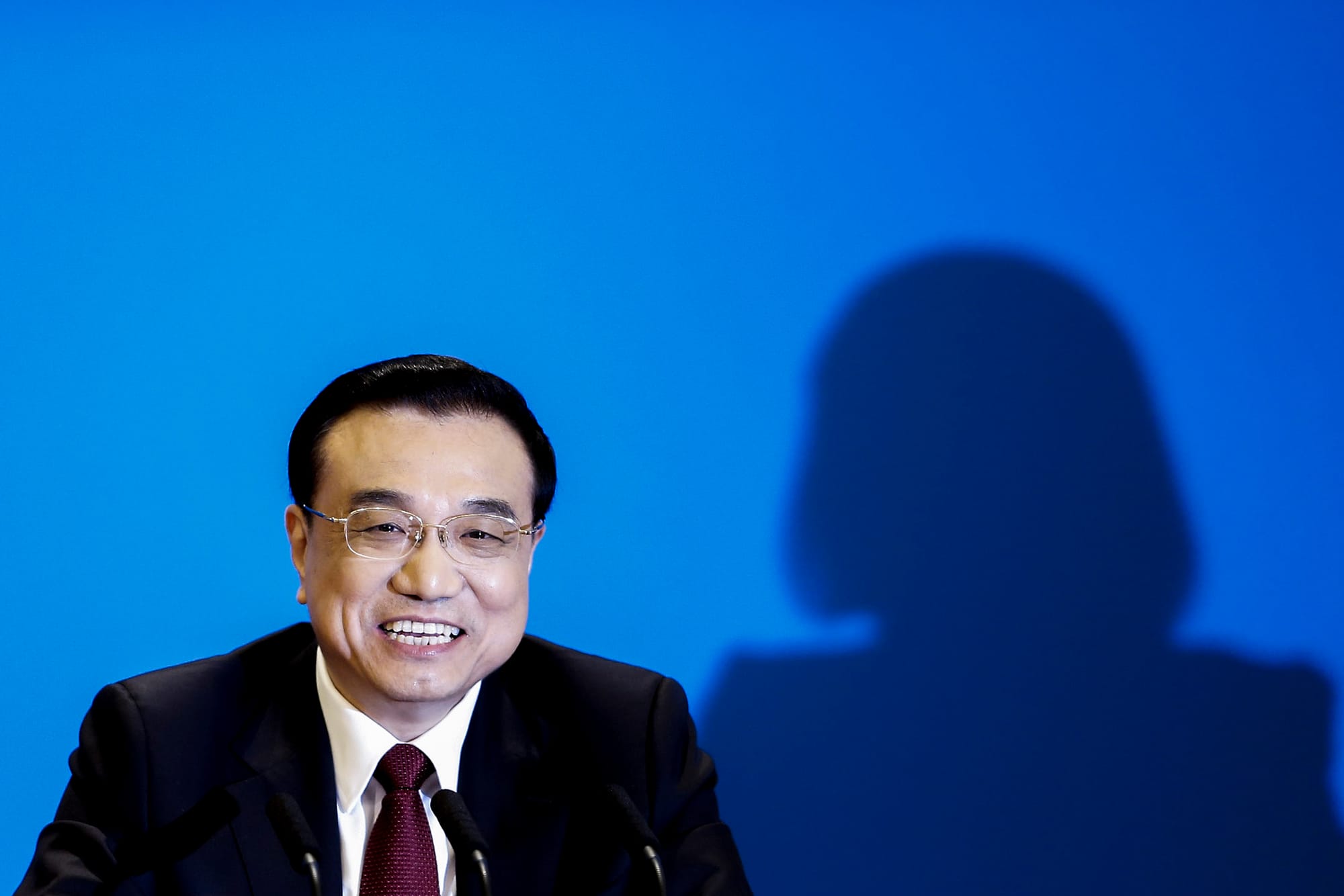 2016年3月16日,中國北京,國務院總理李克強在全國人大閉幕記者會上回答問題。攝:Lintao Zhang/Getty Images