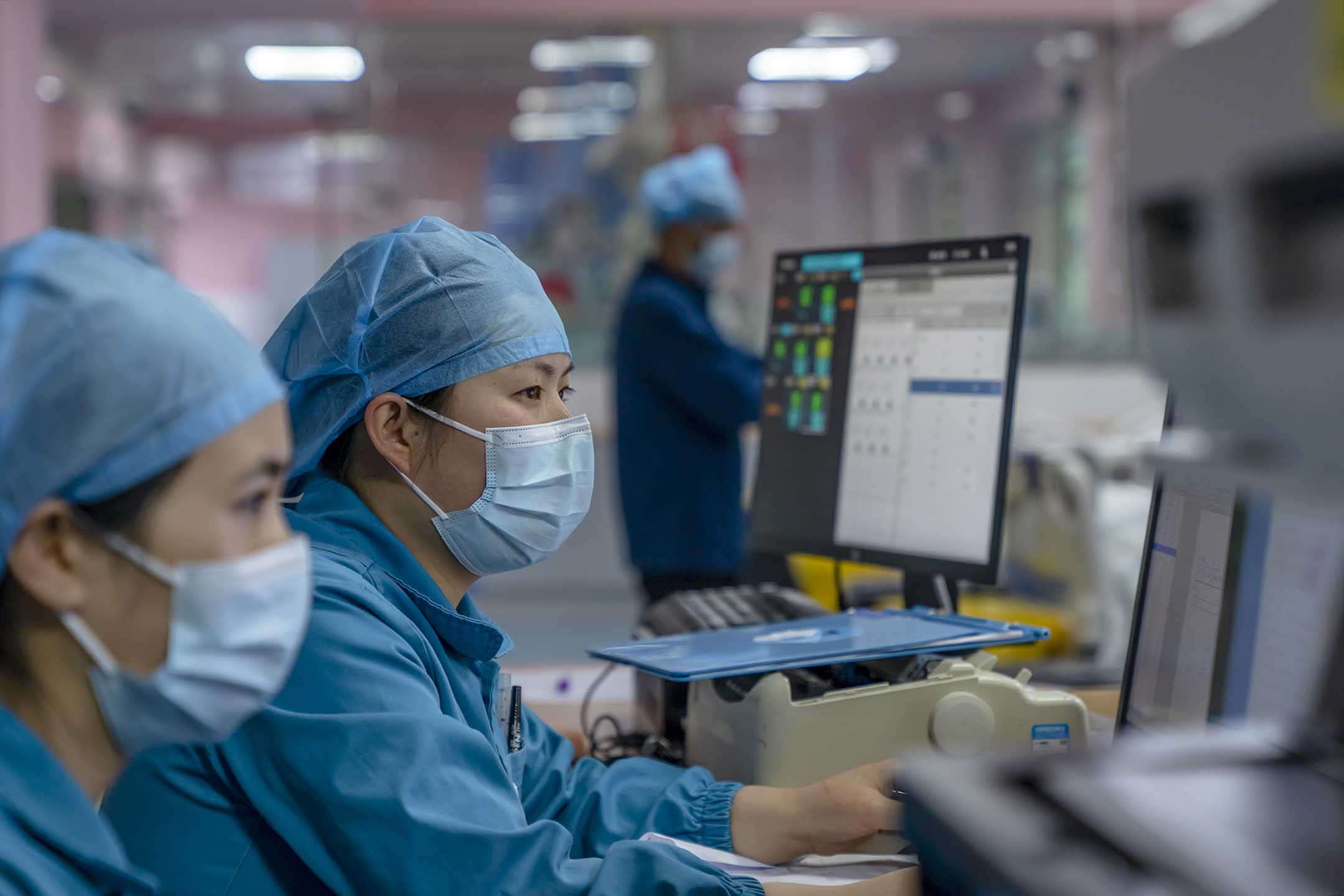 2024年4月5日，湖北省恩施市的重症監護室。圖：CFOTO/Future Publishing via Getty Images