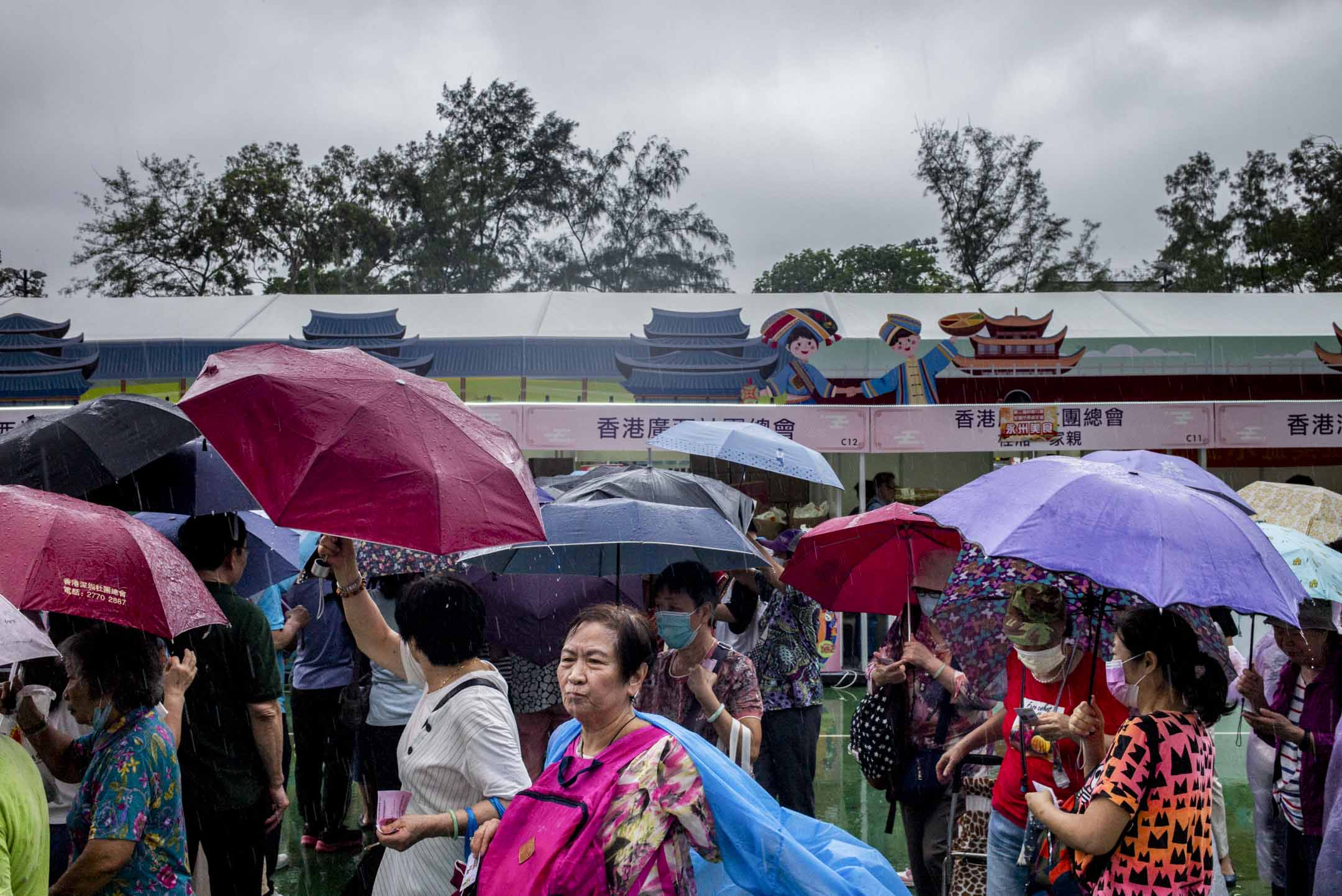 2024年6月1日,第二屆同鄉社團家鄉市集嘉年華在維園舉行。攝:林振東/端傳媒