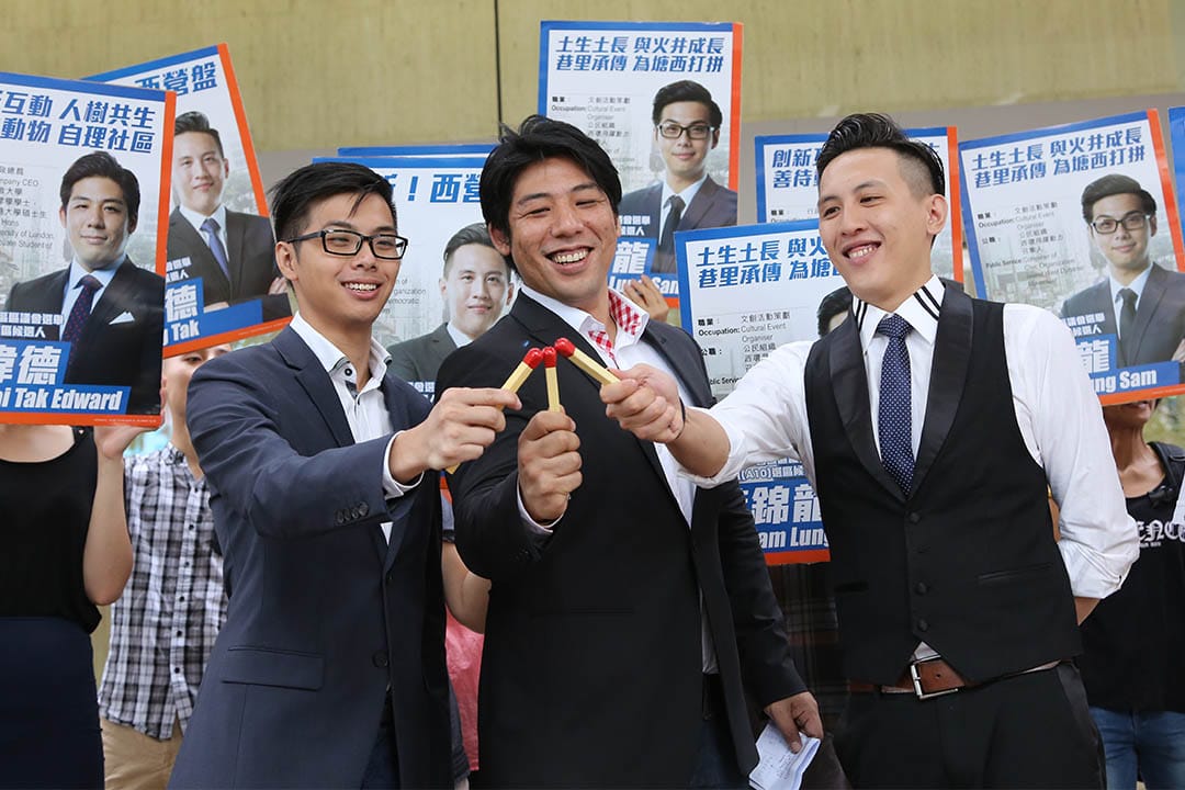 社區組織西環飛躍動力舉行區議會選舉誓師，3名成員劉偉德、葉錦龍及伍永德宣佈分別出選中西區大學、石塘咀和西營盤選區。攝：王偉洪/端傳媒