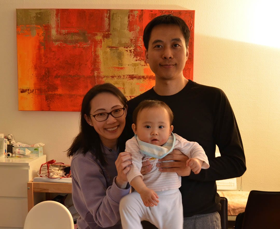 娜拉滿週歲家中合影。李濠仲提供圖片