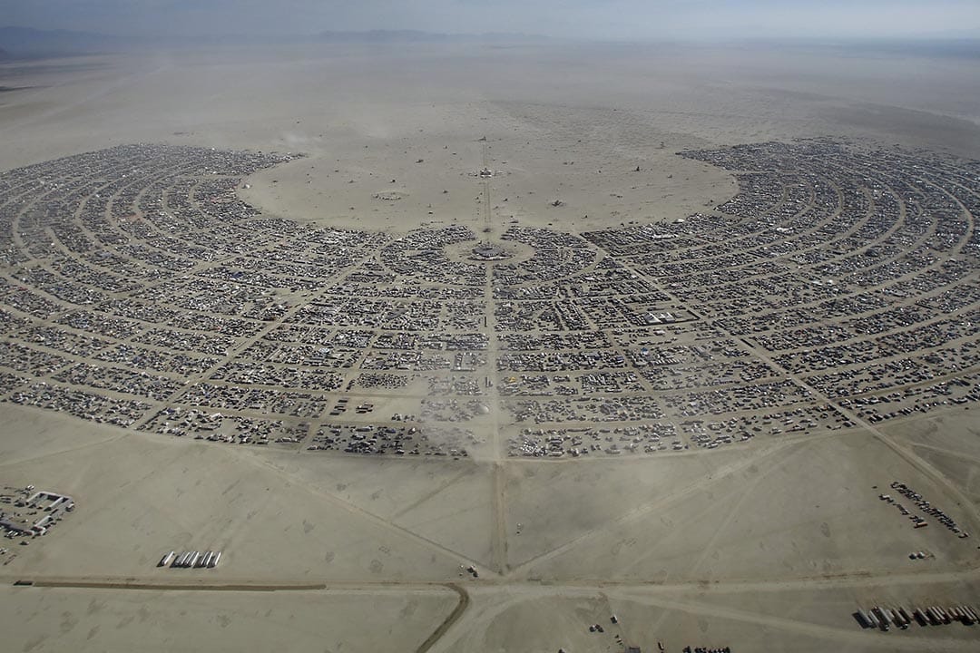 Burning Man 2015 的鸟瞰图。摄：Jim Urquhart/Reuters