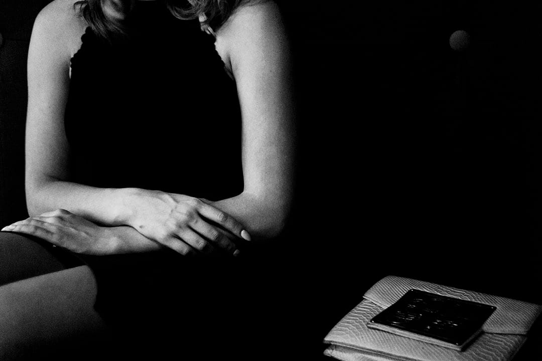 Chelsea是通过新兴的“包养”约会网页认识有钱人的SugarBaby之一。她25岁大学毕业后从蒙大拿州搬到拉斯维加斯来。通过同时这个网易认识和约会多个SugarDaddy，一年之内她赚到了25万美元。