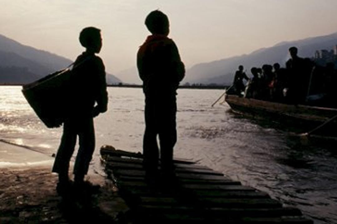 馮艷作品,紀錄片《秉愛》劇照。