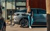 CBS: Hoe rijker autokoper hoe vaker auto elektrisch en/of nieuw is