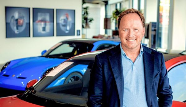 Porsche R'dam-icoon Harrie van Ham naar Dusseldorp Automotive