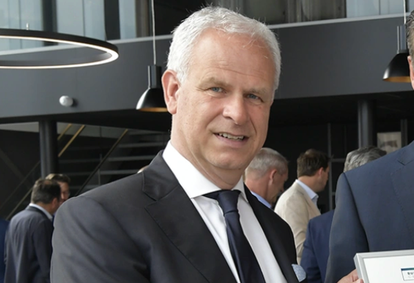 Gerard Jansen vice president Pon Automotive Asia, Joost van Houwelingen gaat Audi Vietnam leiden
