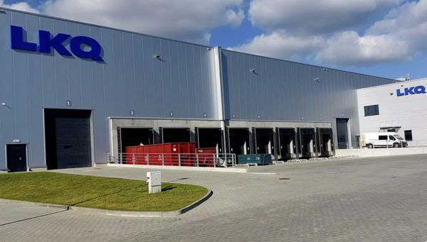 Jaarcijfers 2025: iets minder omzet en 10% minder winst voor LKQ