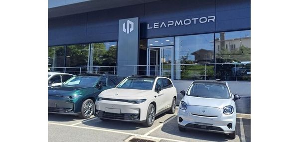 Stellantis schuift Leapmotor naar voren: 30 verkooppunten en mogelijk Chinese techniek in Fiat, Opel, Peugeot