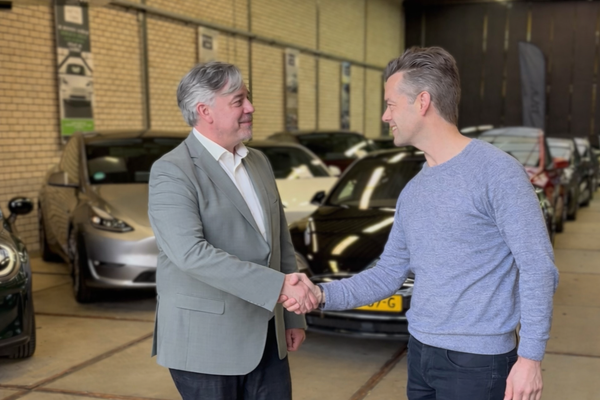 Samenwerking Wouter van Embden (Youngtimerregeling) en EV Update om eTimer-regeling