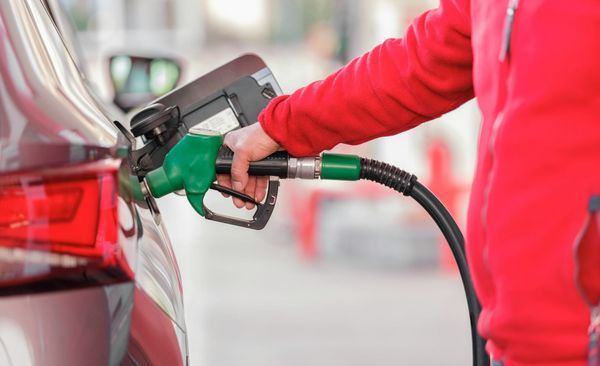 Shuttel: Door hoge olieprijs is elektrisch rijden nu bijna 60 procent goedkoper dan benzine
