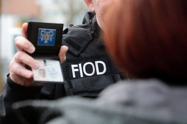 FIOD: weer drie aanhoudingen op verdenking van BPM-fraude met taxatierapporten