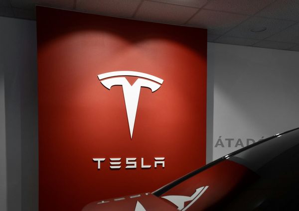 Tesla ziet winst en omzet wereldwijd groeien