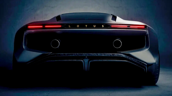 Lotus ontwikkelt V8-hybride supercar en stapt af van volledig EV-only