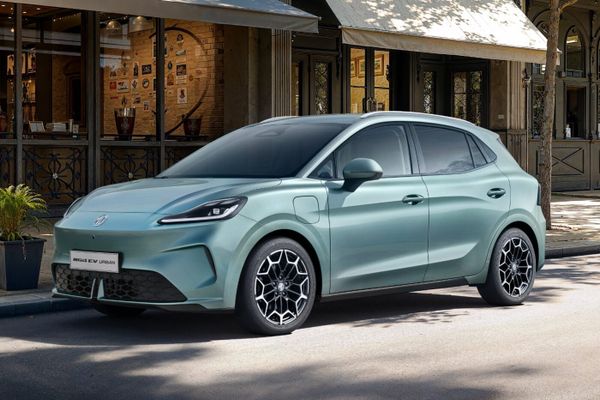 MG investeert 200 miljoen in eerste Europese autofabriek in Spanje