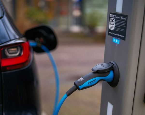 Kabinet geeft tot €6.000 subsidie voor tweedehands EV
