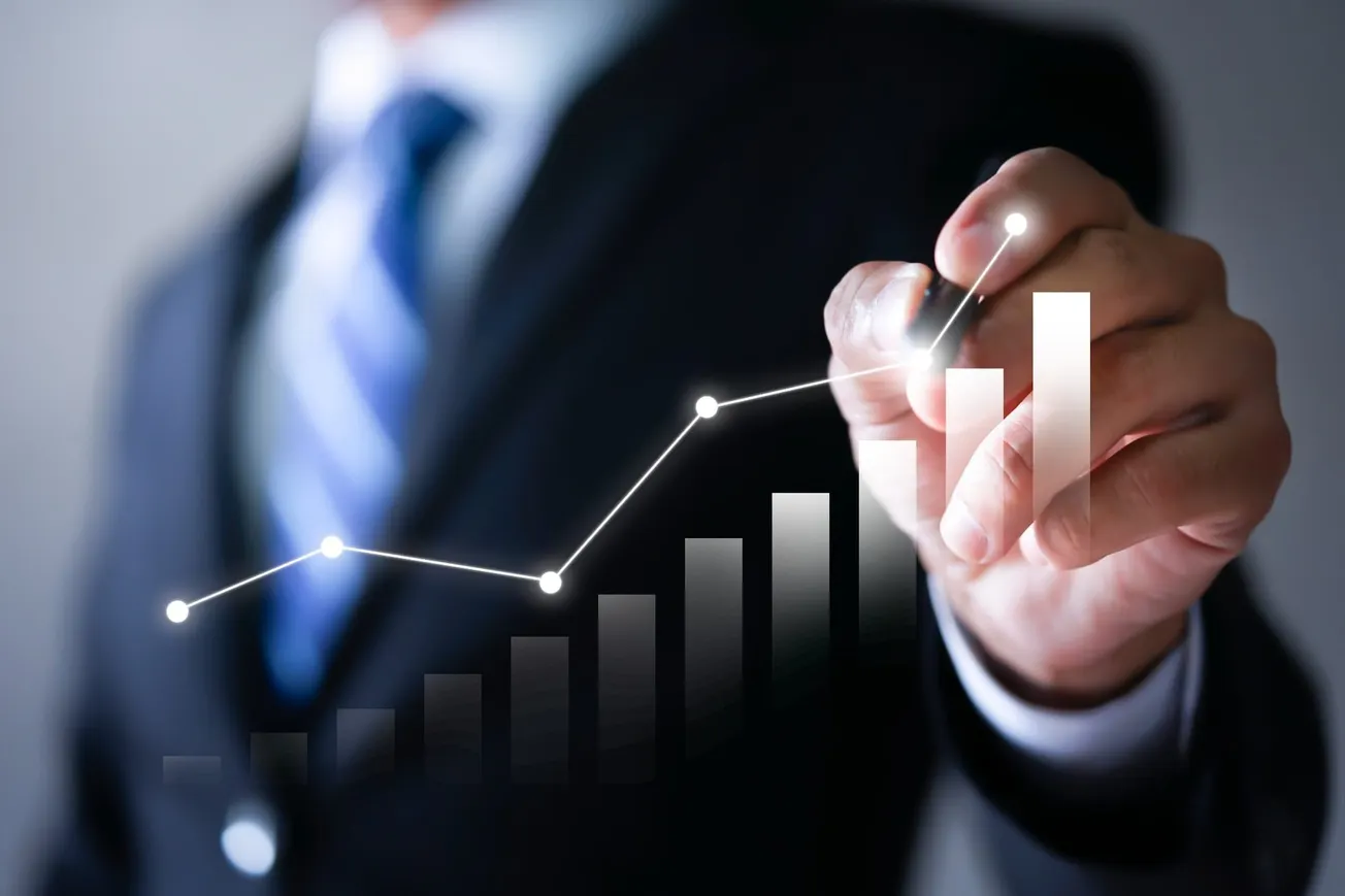 Read 'eComm Continues Growth, But Leveling'