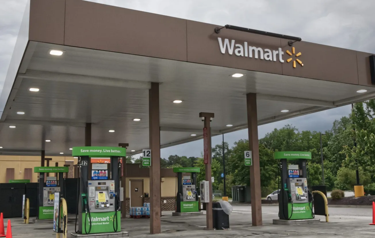 Read 'Walmart Renews Push into Convenience Store Format'