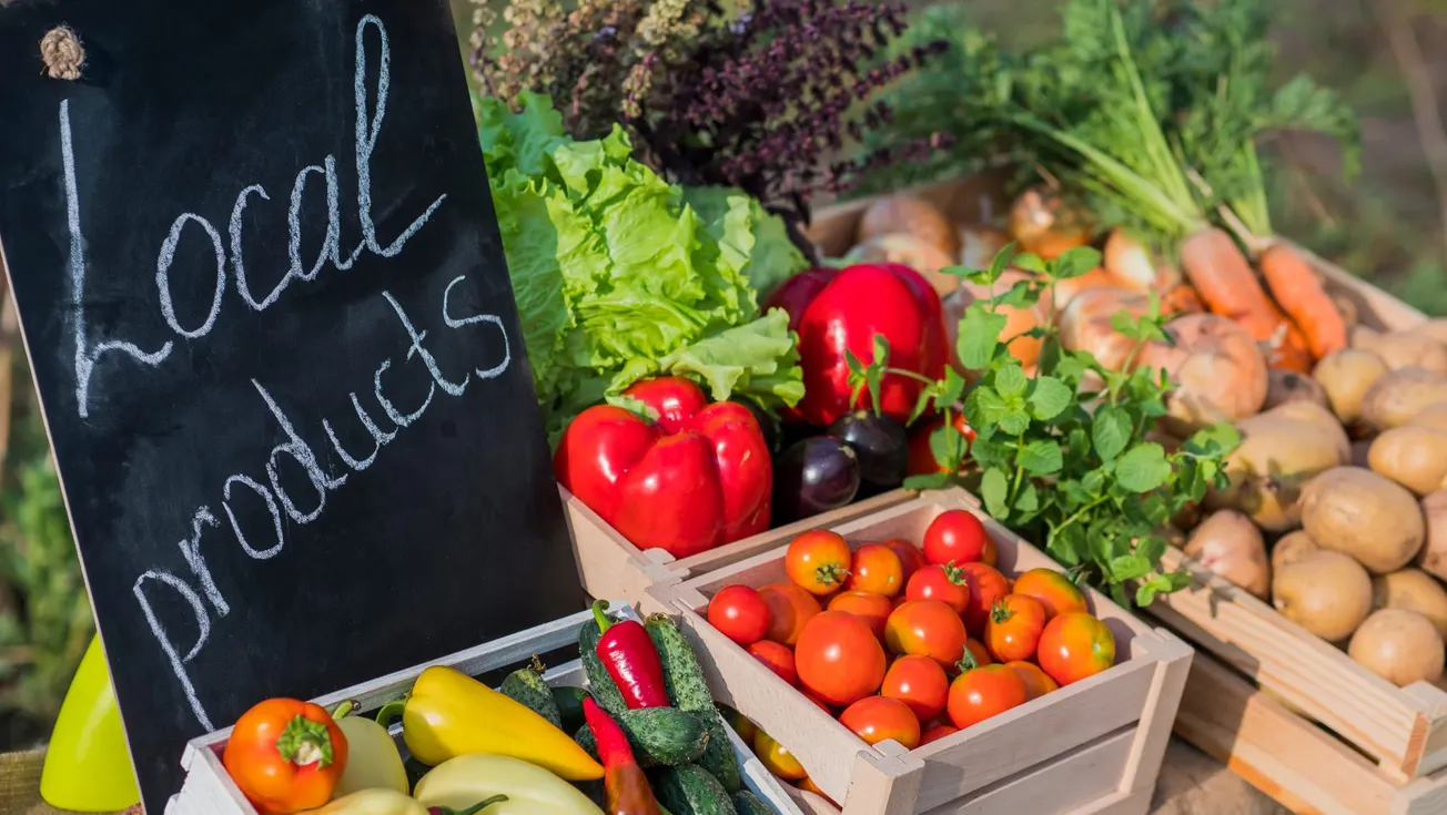 Local Flavor on the Shelf: How Regional Sourcing Is Transforming Grocery Retail
