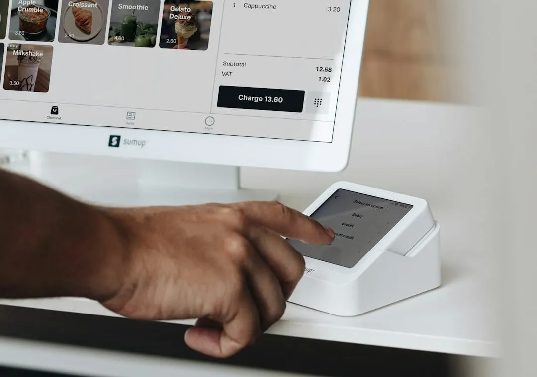 A digital dashboard displays customer data and integrated payment solutions, illustrating seamless omnichannel retail strategy and enhanced platform control.