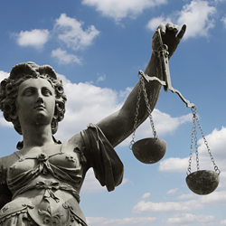 Die Justitia gilt als Personifikation der Gerechtigkeit.