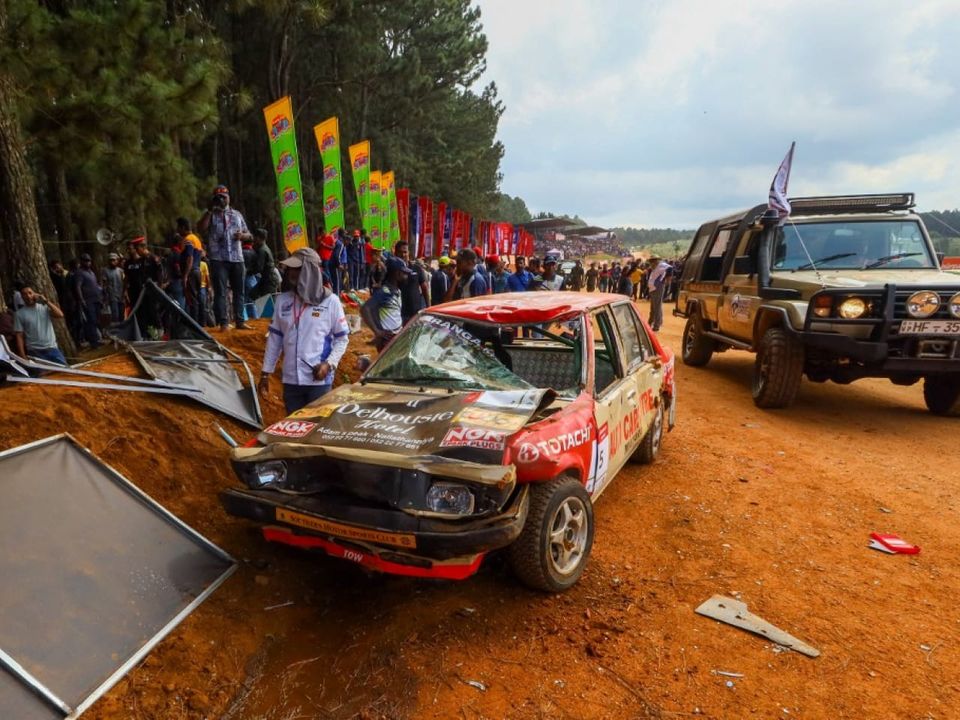 世界苦茶04月23日新闻 | 41条 | 中国一季度财政收入和税收都下滑