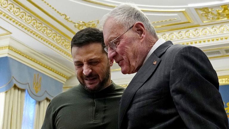 世界苦茶02月23日新闻 | 36条 | 美国与乌克兰矿产协议陷入罗生门