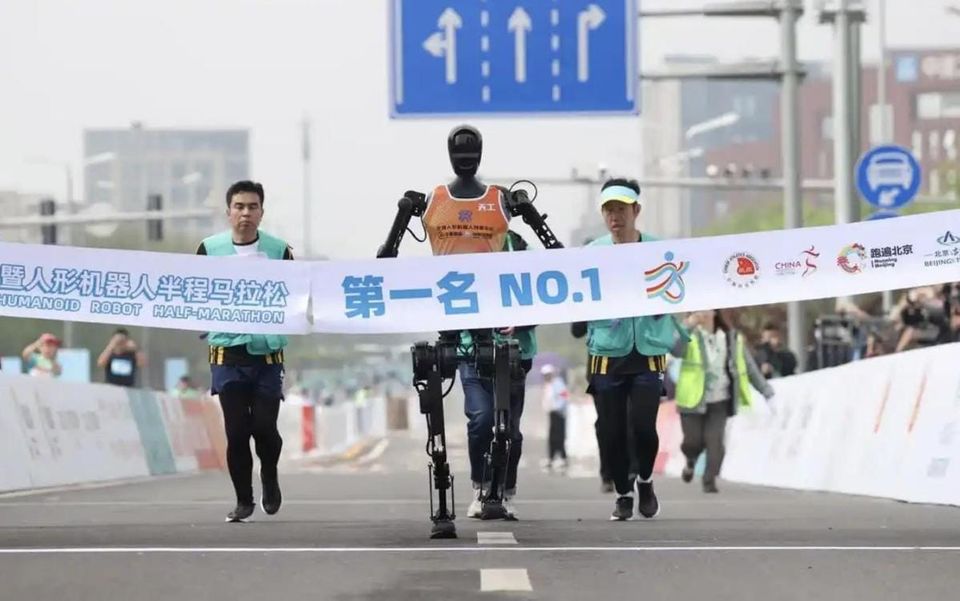 世界苦茶04月19日新闻 | 37条 | 中联办要求香港“对美斗争”